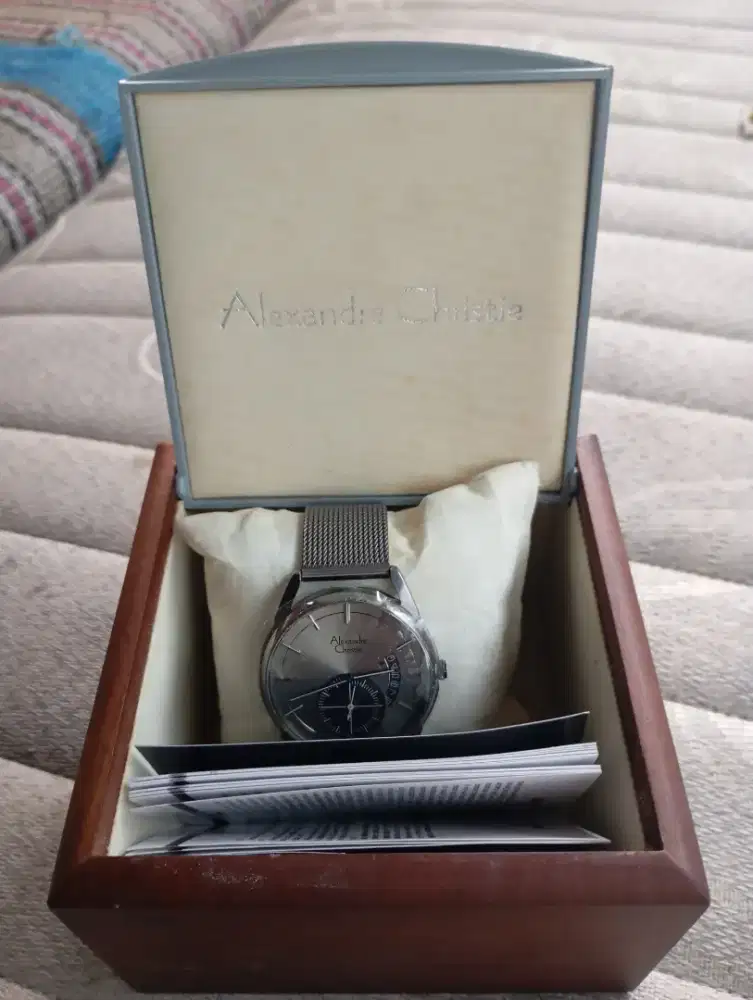 Jam tangan Alexander Christie
