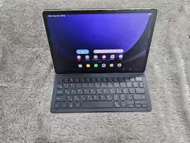Samsung Tab S9 5G 128Gb with cover keyboard original