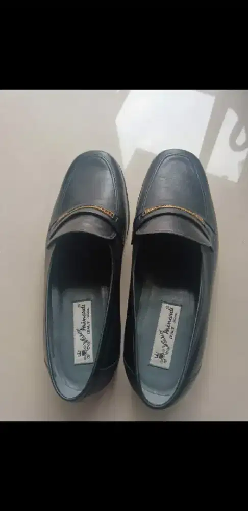 SEPATU PANTOFEL WANITA BRANDED MARIO MINARDI LADIES