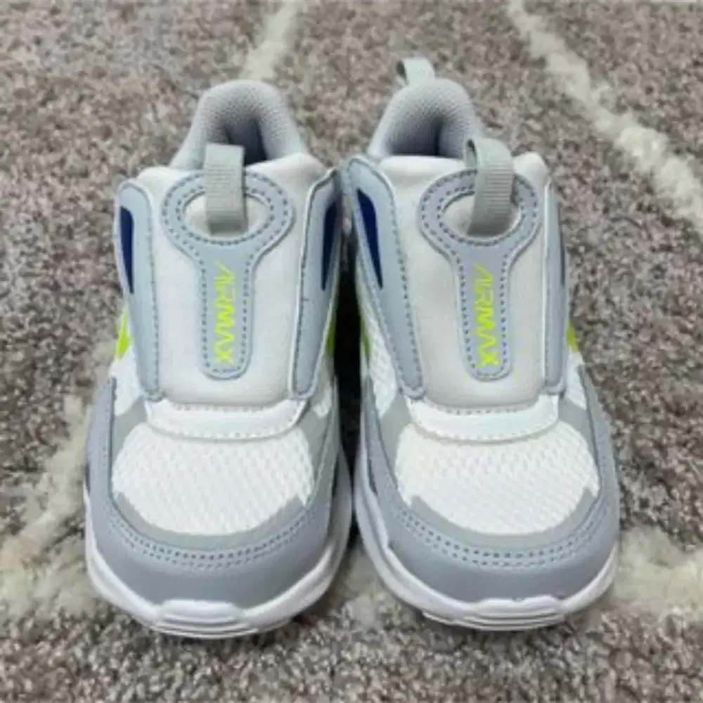 Sepatu bayi original