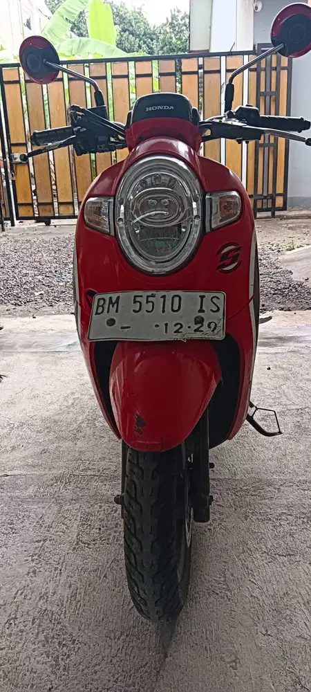 Motor Honda Scoopy tahun 2019 Warna Hitam Merah