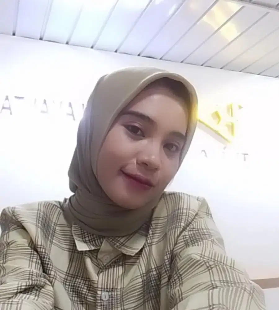 Mencari pekerjaan admin, asisten pribadi atau konten kreator