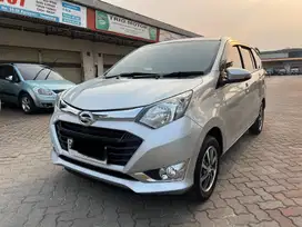 Daihatsu Sigra R AT 2017 Silver Cash Murah Bagus