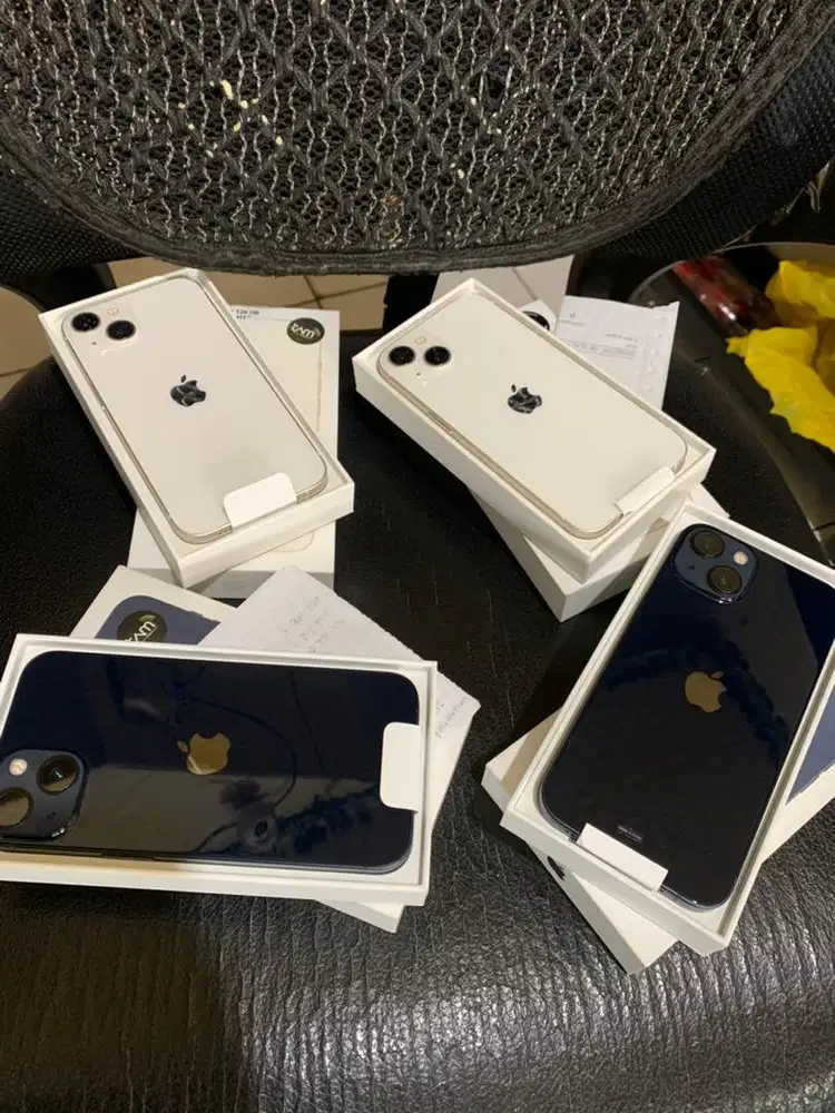 Iphone 13 128 GB open boxx