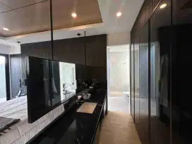 Rumah Mewah Megah Desain Premium Siap Huni Strategis di Jantung Jakarta Timur