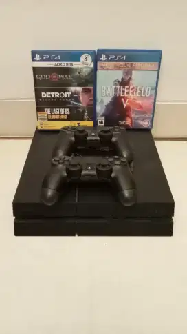 PS4 fat original+ 2 stick