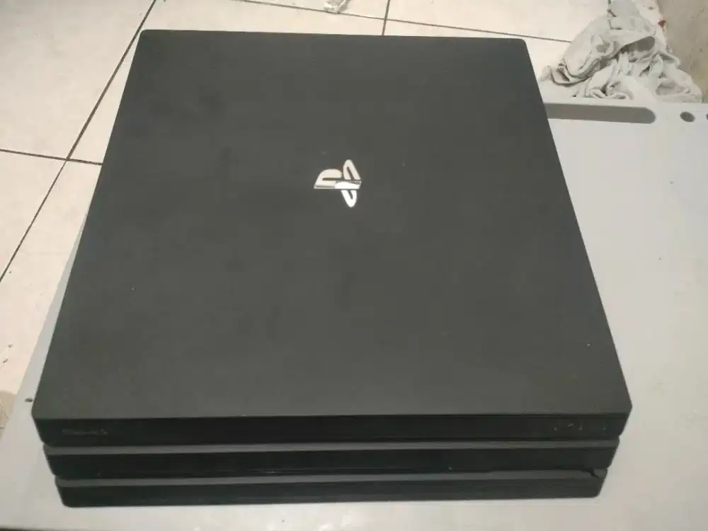 Ps4 Sony pro 1 TB