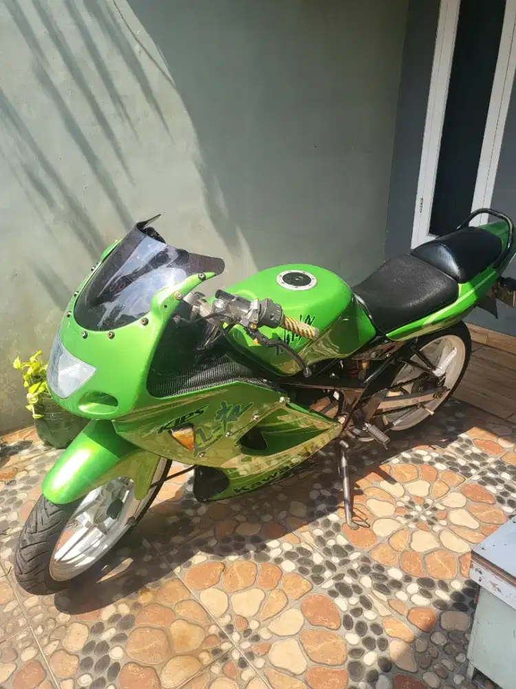 JUAL KAWASAKI NINJA 150 RR OLD 2012