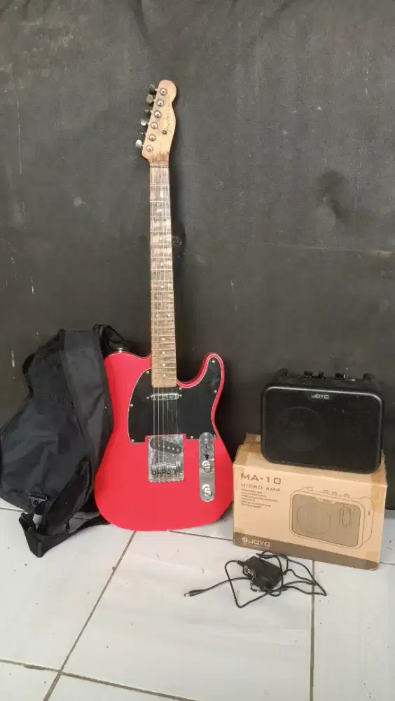 Gitar listrik fender telecaster custom dan ampli mini joyo