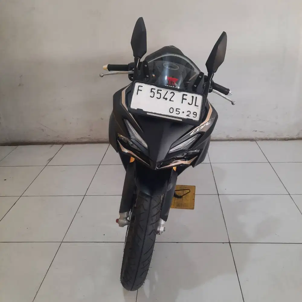 HONDA CBR 150 R TAHUN 2023 GRATIS SERVIS, FREE OLI, BERGARANSI