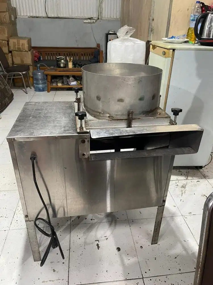 Mesin pemecah bawang putih siap pakai
