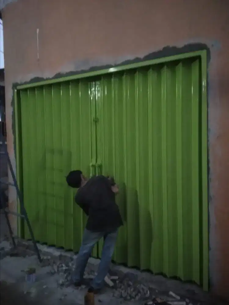 Rolling door folding gate murah 09