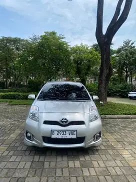 Yaris E 1.5 AT 2012