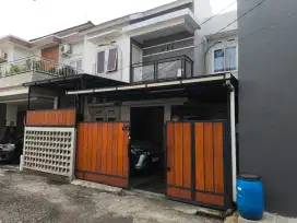 Rumah Lokasi Strategis Dijual Cepat