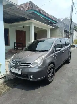 Grand Livina SV 1500 cc