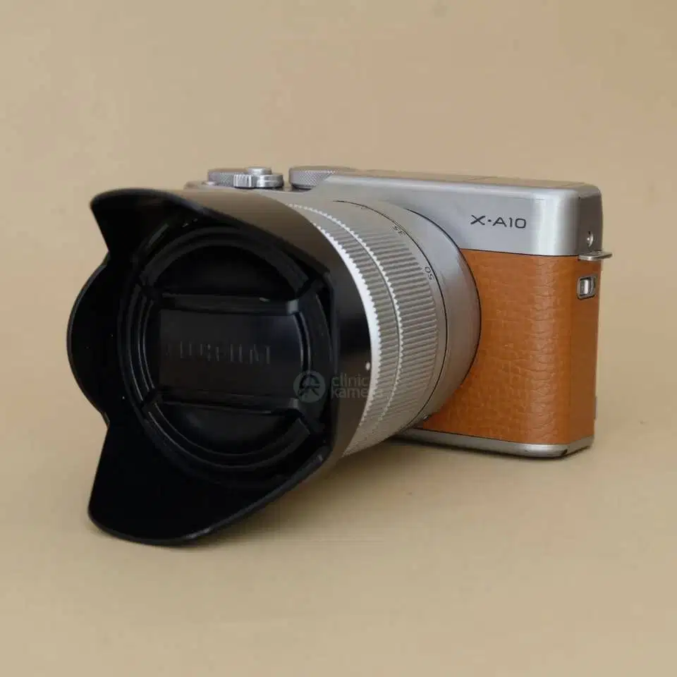 Fujifilm X-A10 kit 16-50mm OIS II Brown