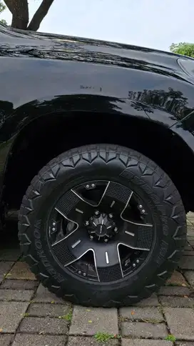 Toyota Prado 2.7 Bensin AT 2010 Bensin
