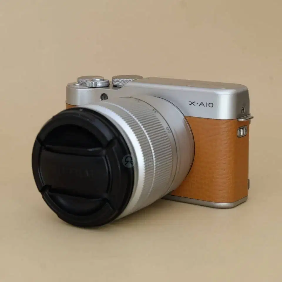 Fujifilm X-A10 kit 16-50mm OIS II Brown