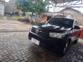 Dijual Cepat hilux sigle Cab Solar 2.4