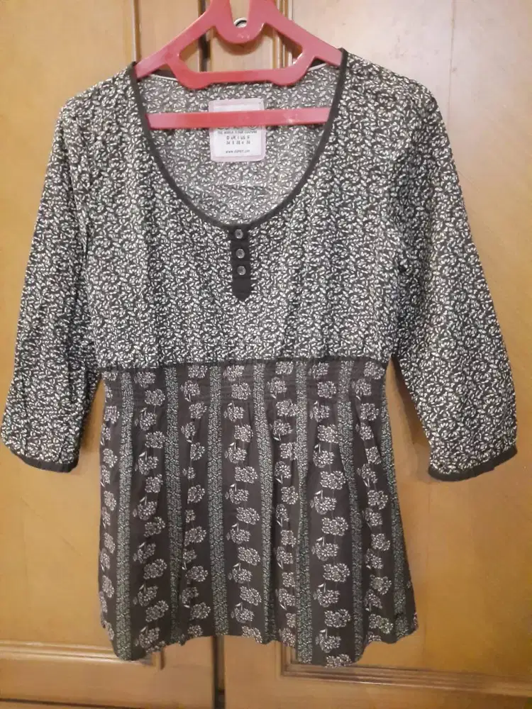 Preloved atasan wanita