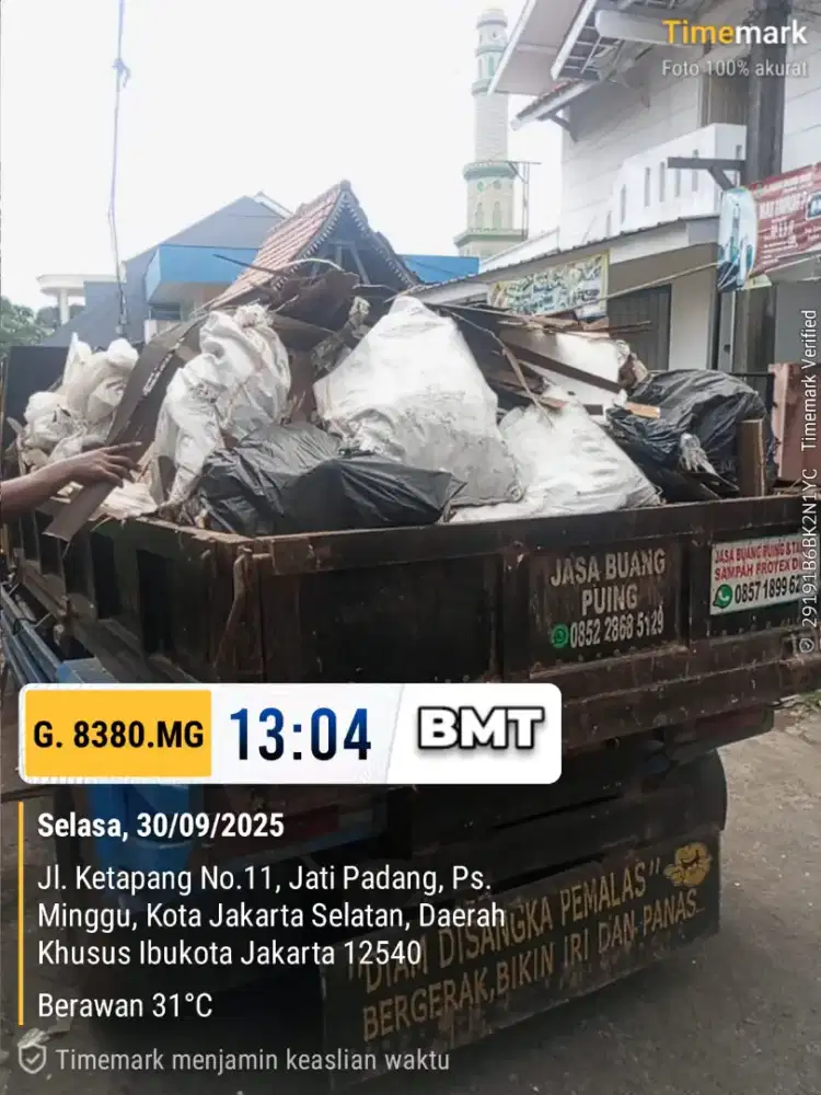 Jasa buang puing dan sampah