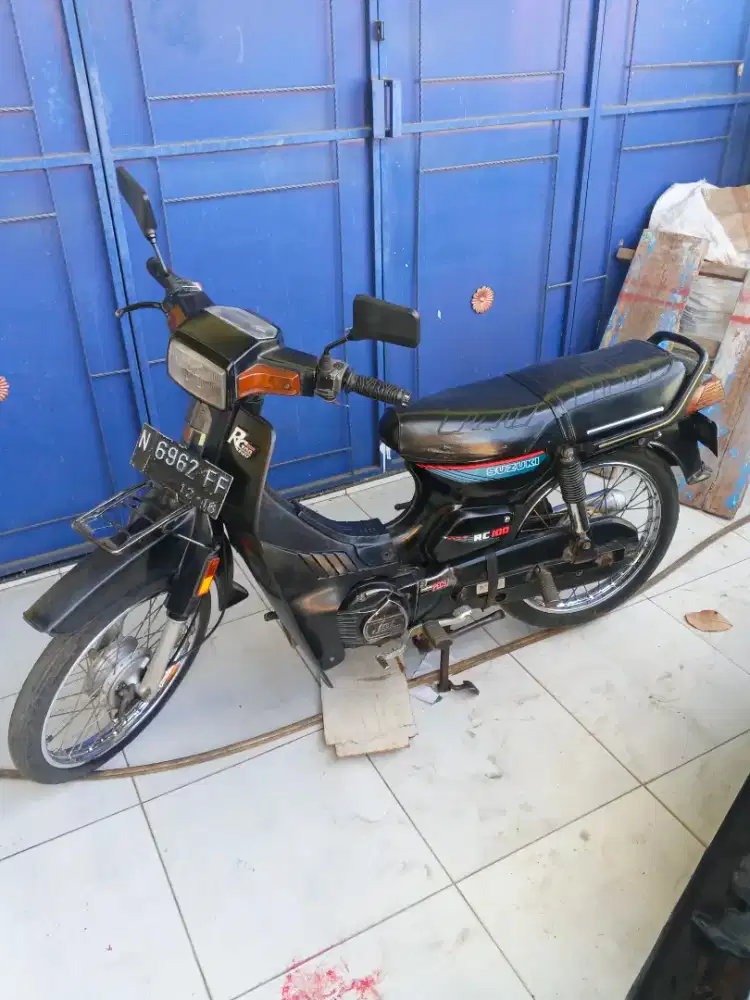 SUZUKI RC 100 1993