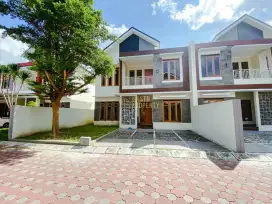 RUMAH 2 LANTAI SIAP HUNI, DEKAT BANDARA ADI SUTJIPTO DI KALASAN