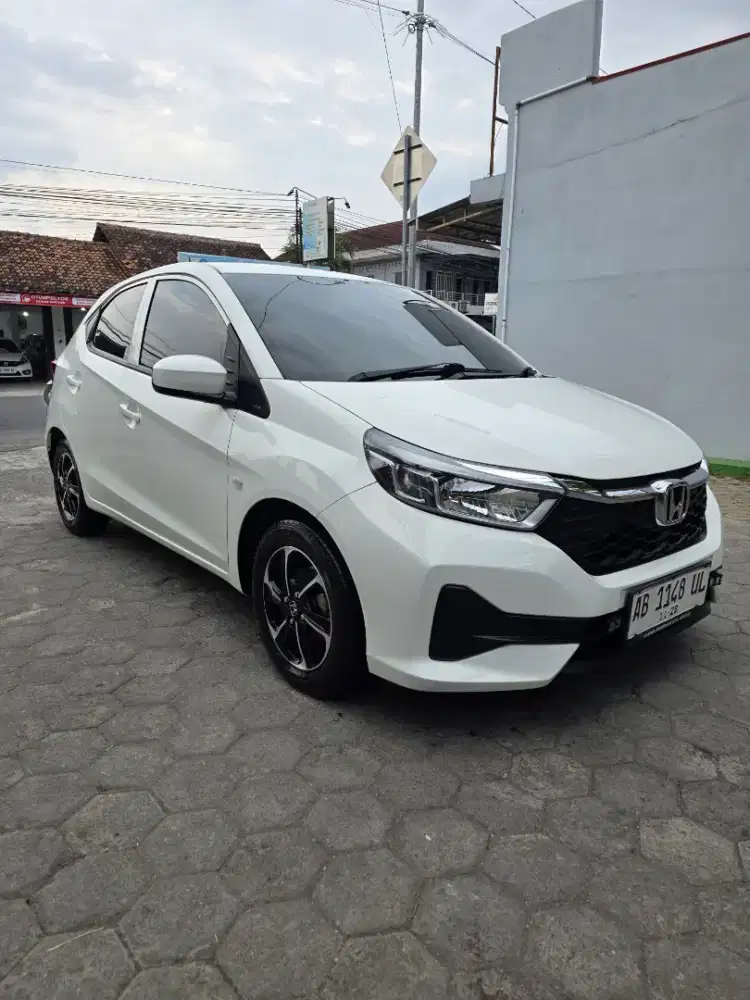 Honda brio e matic 2023 istimewa low km