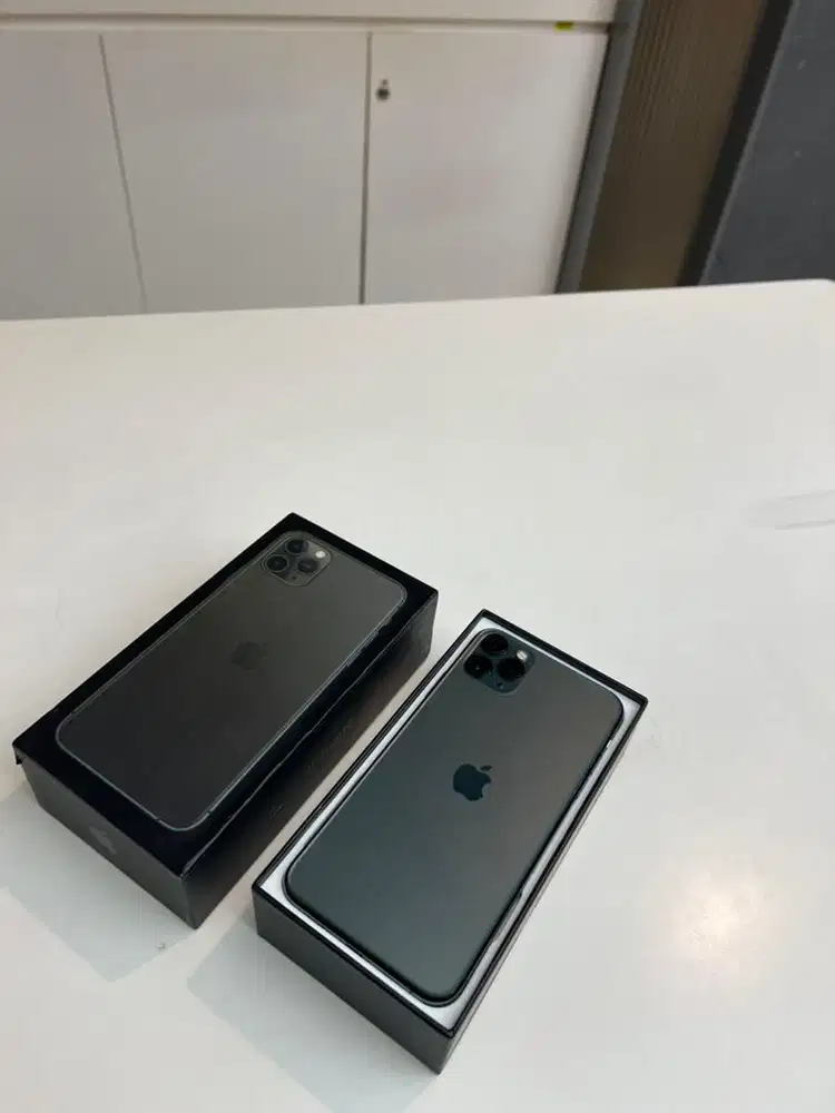 iphone 11 pro max 256gb saking baru