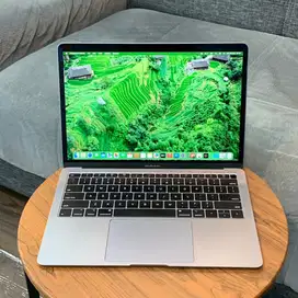 Macbook Air 2019 i5 8/256Gb iBox