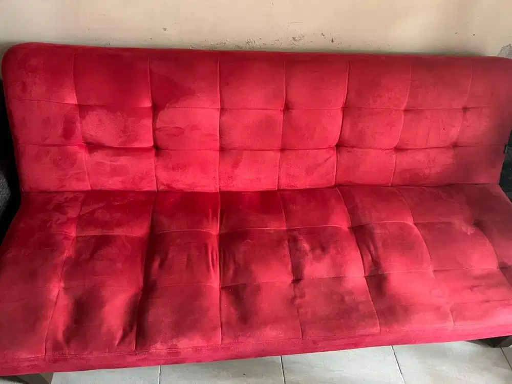Sofa Informa merah