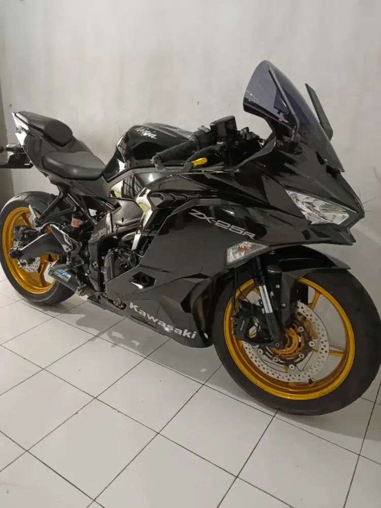 Kawasaki ninja zx25r non ABS 2021