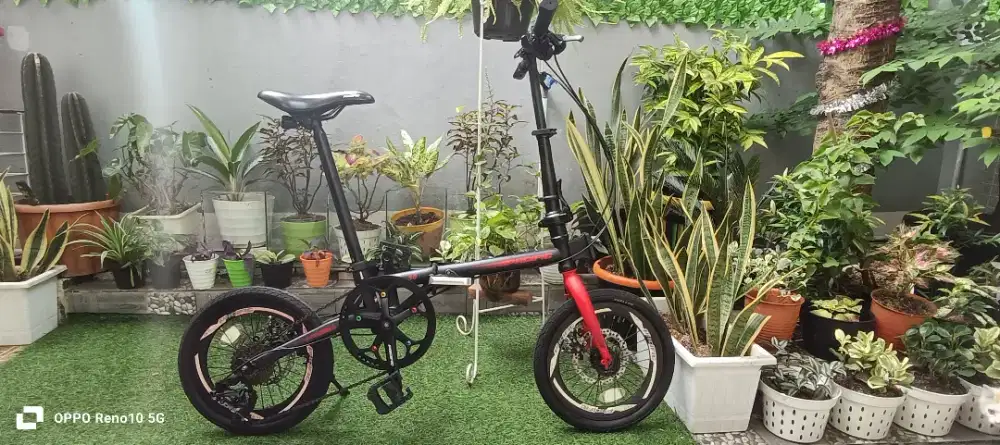 Sepada lipat pasific