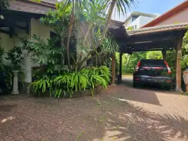 SUPER NEGO! Rumah Dijual Cipete - Kemang. Dkt MRT, Jalan 2 Mobil