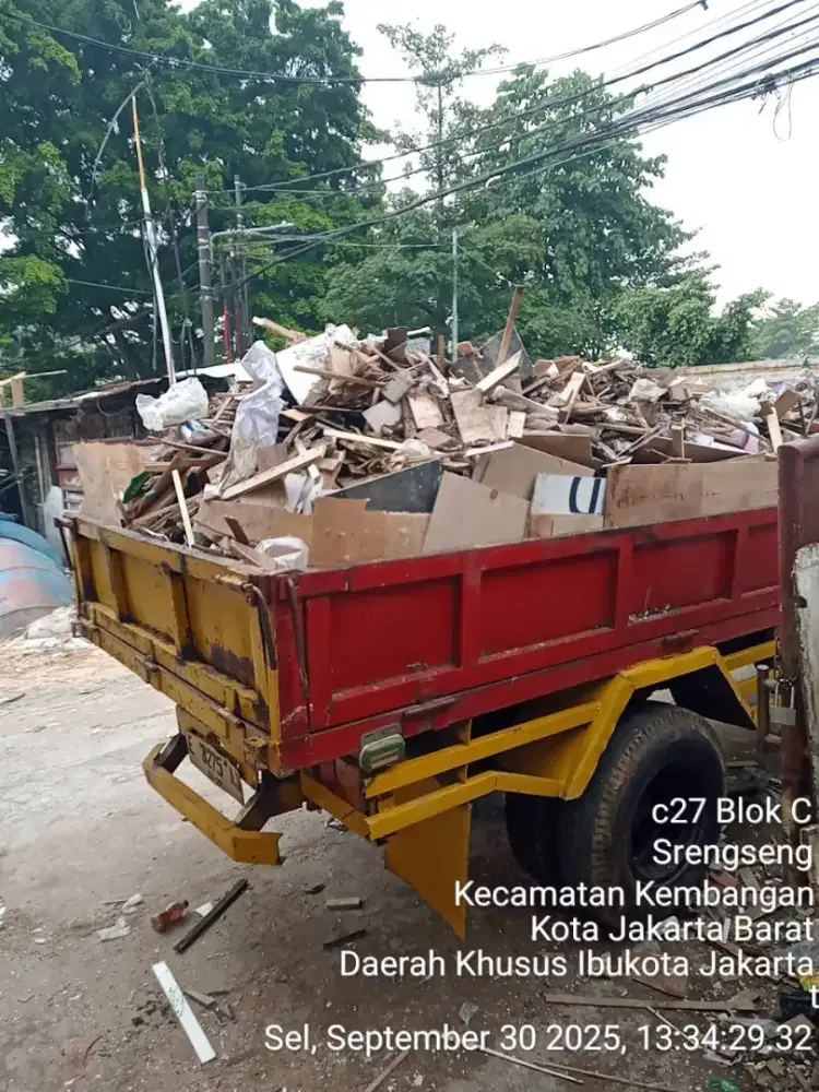 Jasa buang puing dan sampah