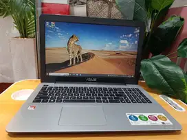 Laptop Asus X555Q  Processor 12 Computer Cores 4C+8G 2.7GHz Ram 4 gb