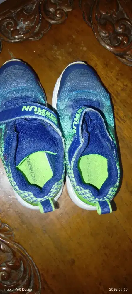 Sepatu Sketcher Anak