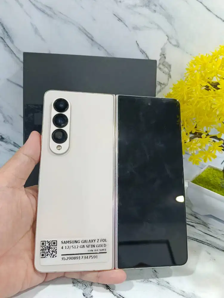SAMSUNG GALAXY z FOLD 4 12/512GB SECOND INDO