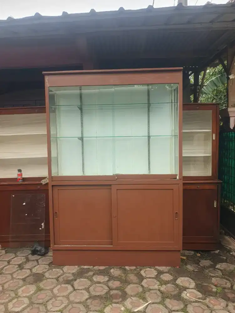 lemari pajangan pintu sliding lemari toko antik