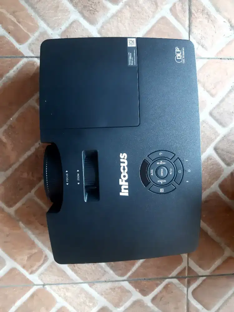 Proyektor Infocus IN 220