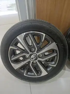Velg dan Ban Seres E1