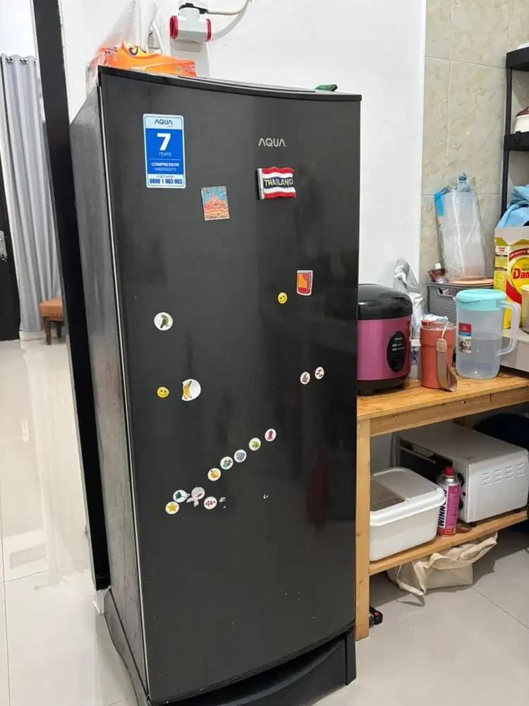 KULKAS AQUA CEMBUNG 1 PINTU