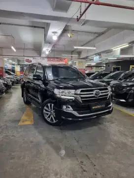 Toyota Land Cruiser VXR 200 Diesel 2019 ATPM Like new 2018/2017