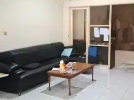 Rumah Taman Surya 1,5Lt 9x20 180m2 4+1KT SHM Semi Furnish