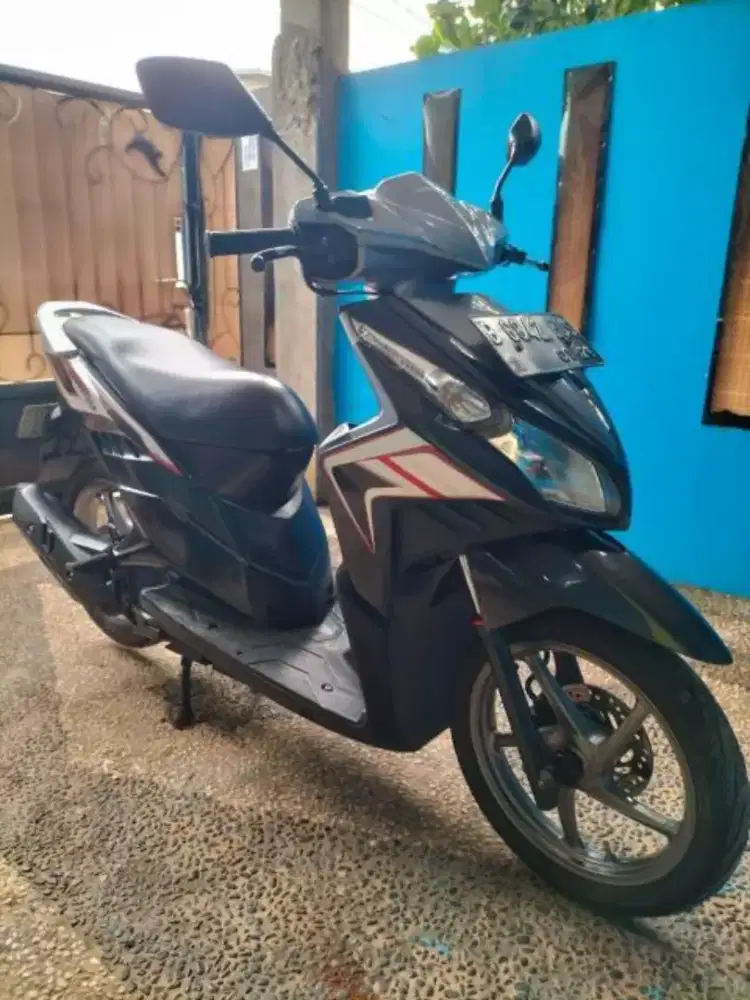 dijual cepat vario 2011