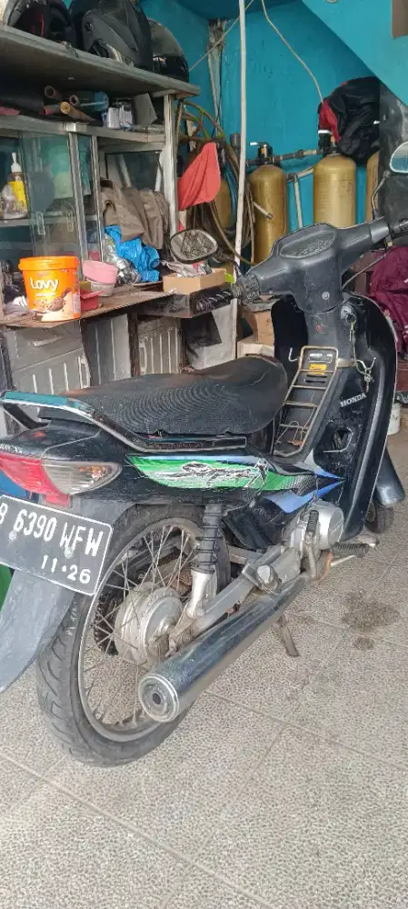 Jual motor supra x 2001 bagus 5juta nego sampai jadi