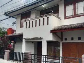 dijual Rumah 2 Lt Jalan Pluto Margahayu raya bandung