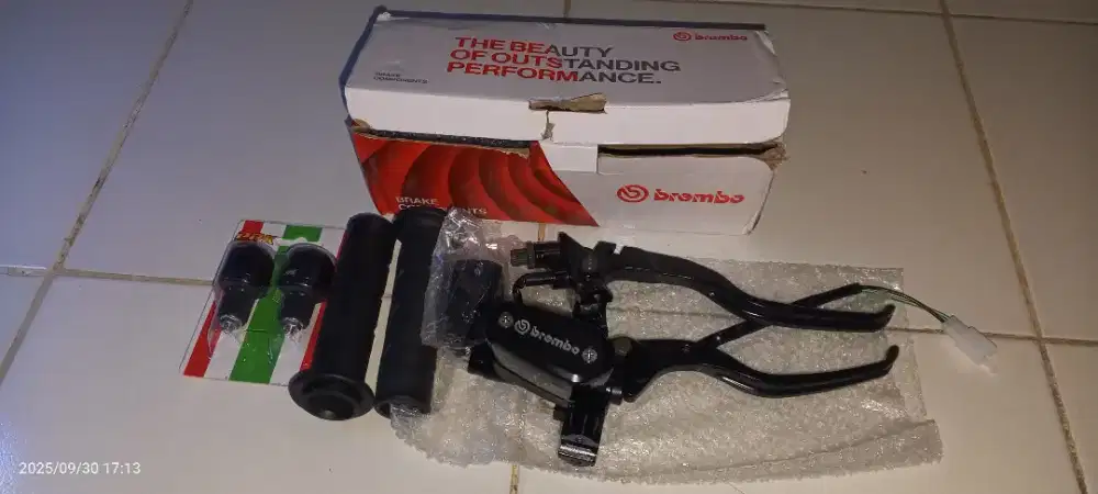 Lg BU Di karna'kan mau buat bayar kosan..