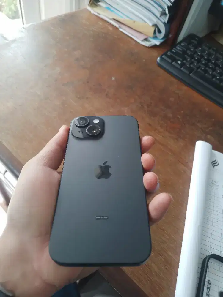 Iphone 15 128 GB resmi