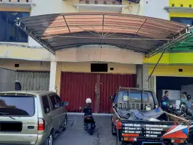 Bangunan Terawat Ruko Full Bangunan 2 Lantai di Wadung Asri